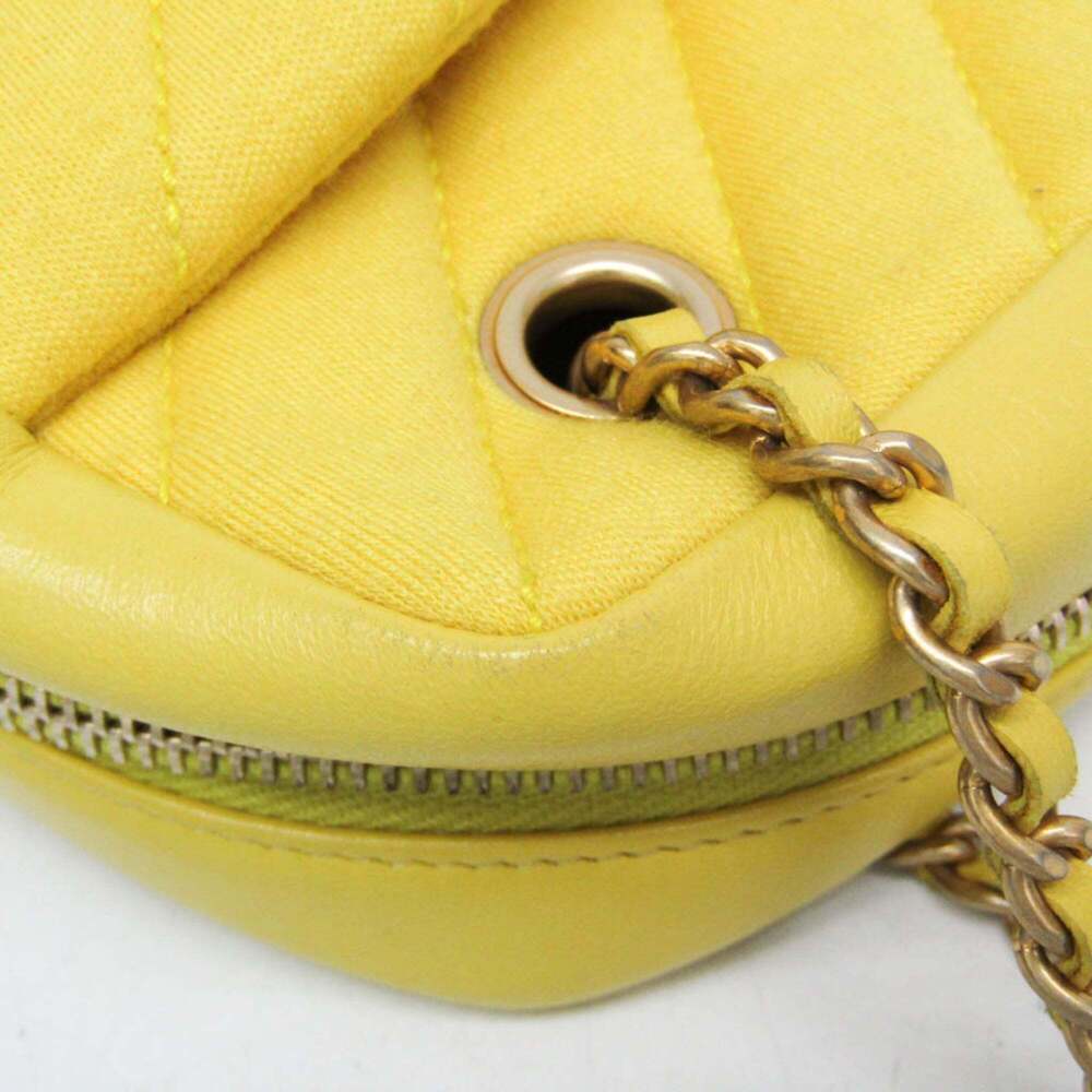 CHANEL Yellow Leather Shoulder Bag - Picture 8 of 16